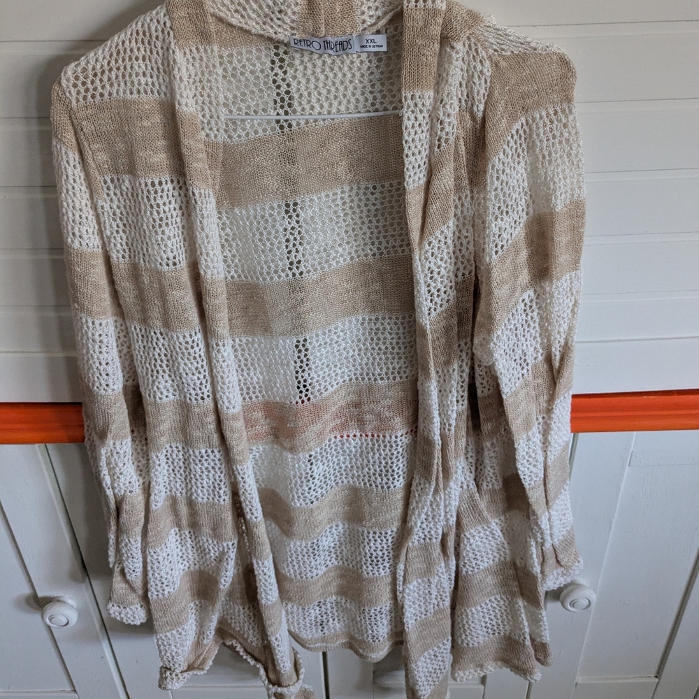 2xl retro threads sweater